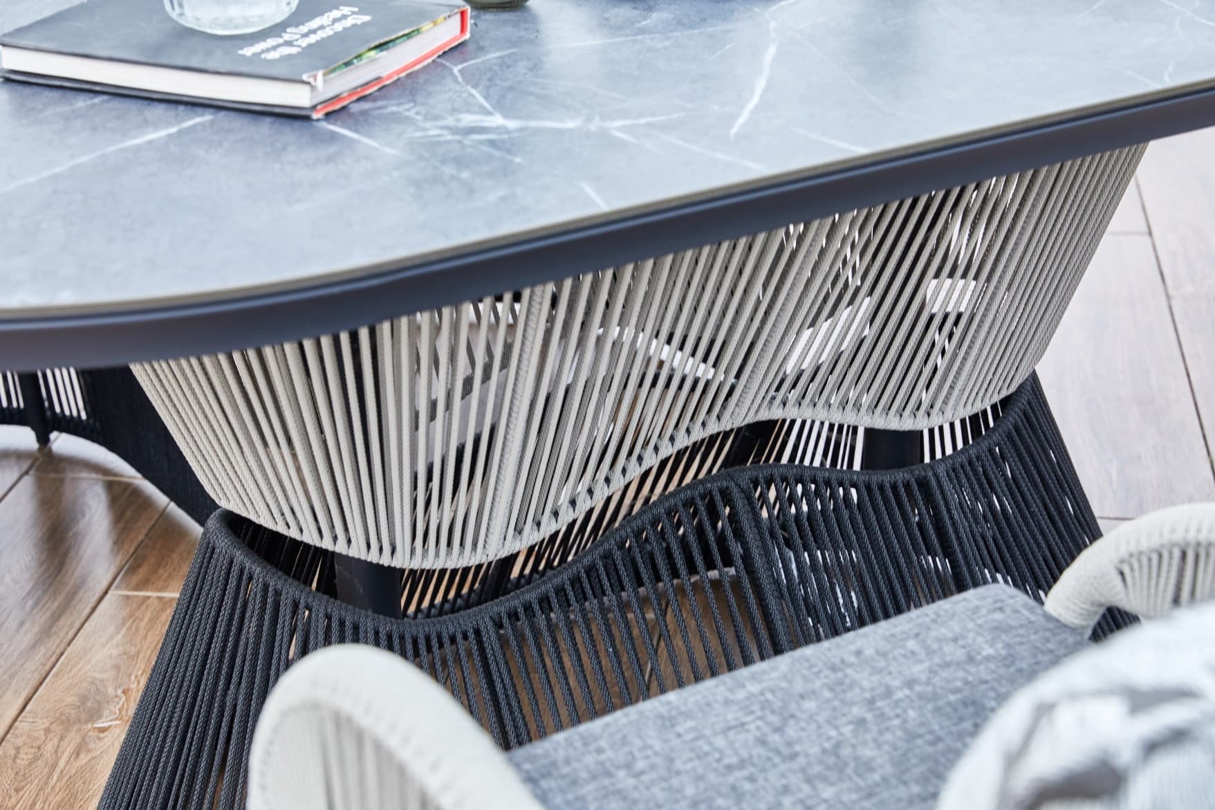 BP-3205 round outdoor dining table with four rope-weave armchairs — view 3