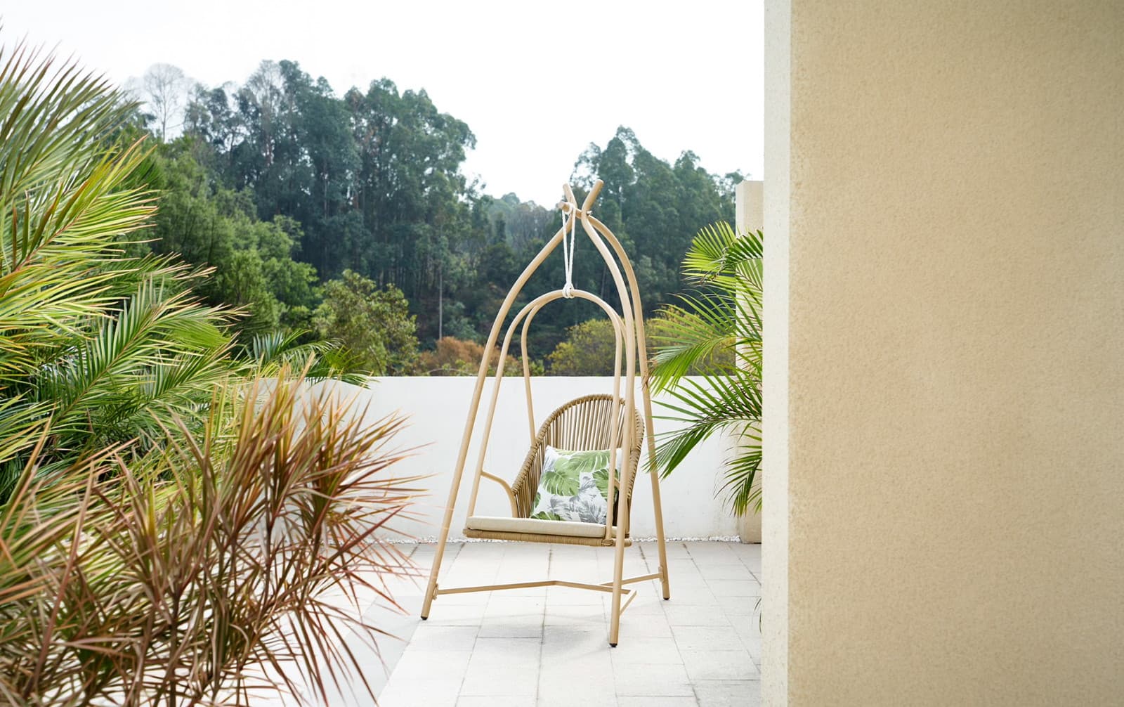 BP-S031 outdoor swing seat with a side table — view 2